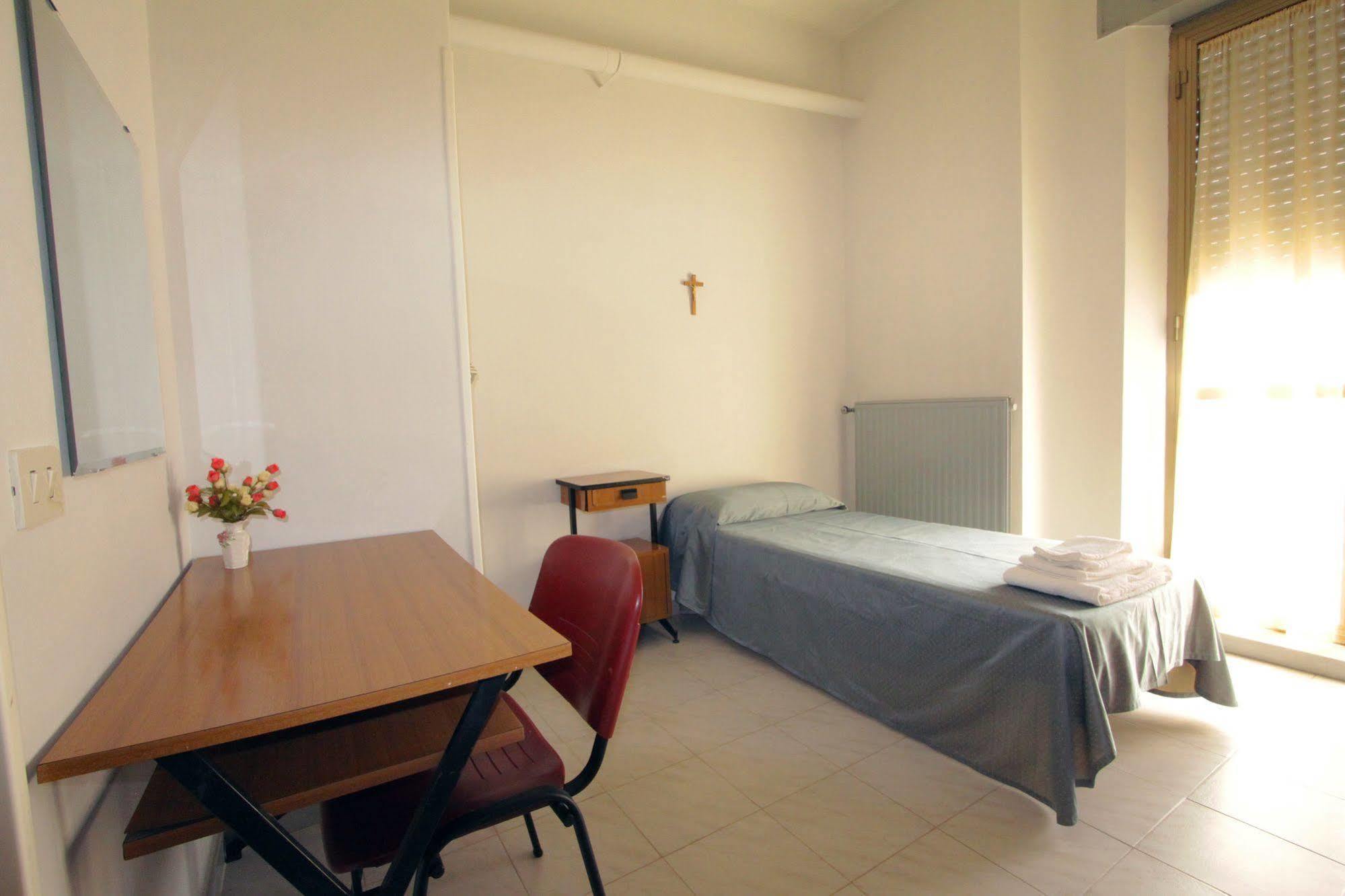 Отель Casa Per Ferie Margherita Diomira Рим Экстерьер фото